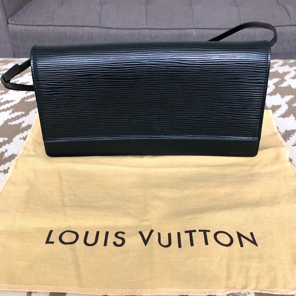Louis Vuitton Epi Leather Shoulder Bag/Clutch - Picture 3 of 13